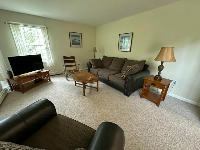 $1,799,000 | 15 Cooley Lane, Ogunquit, ME 03907