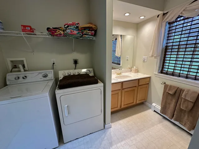 $1,799,000 | 15 Cooley Lane, Ogunquit, ME 03907