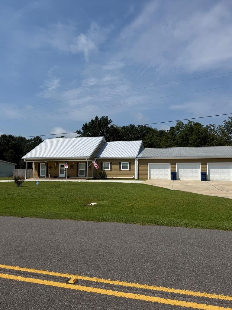 4420 West Cook Road Dothan, AL 36301 - Photo 1 of 31 Gallery Image 1