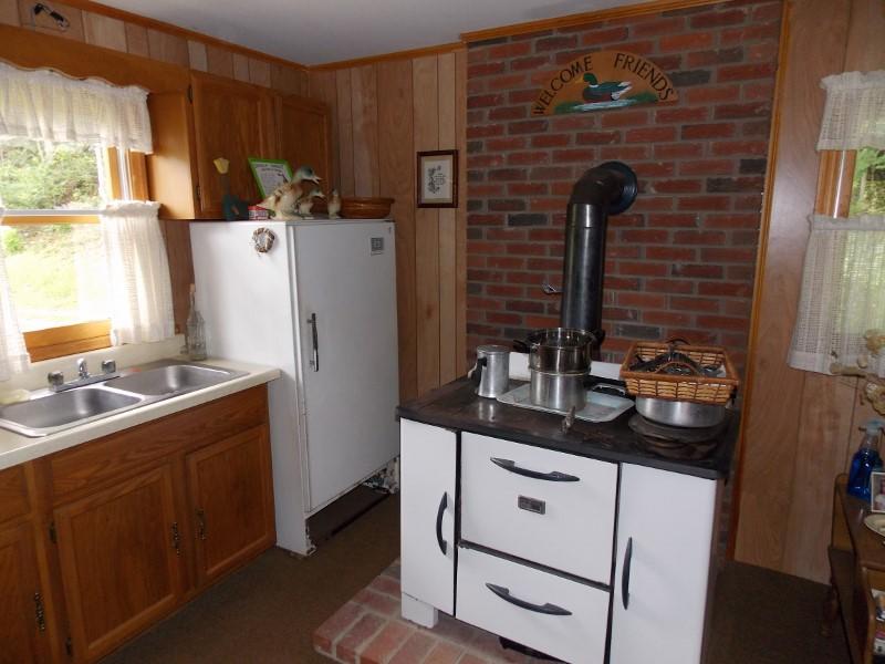 1275 Mt Elbert Road Northwest Riner, VA 24149 - Photo 34 of 35 DSCN9183 (800x600)