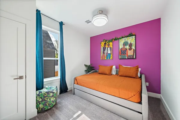 $2,800 | 207 East 38th Street, Unit A, Houston, TX 77018