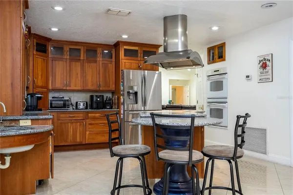 $670,000 | 6013 Crystal View Drive, Orlando, FL 32819