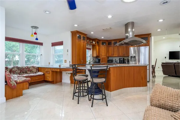 $670,000 | 6013 Crystal View Drive, Orlando, FL 32819