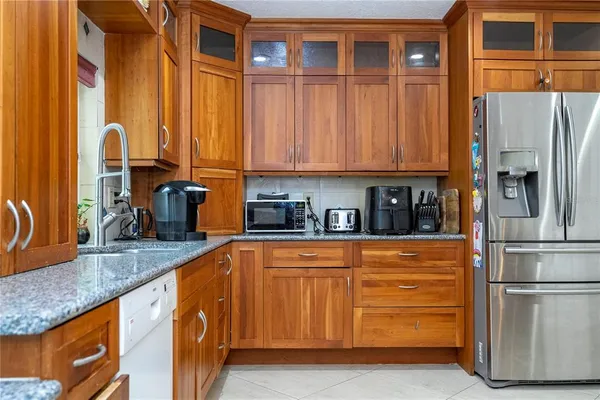 $670,000 | 6013 Crystal View Drive, Orlando, FL 32819