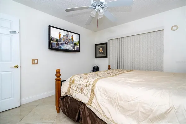 $670,000 | 6013 Crystal View Drive, Orlando, FL 32819