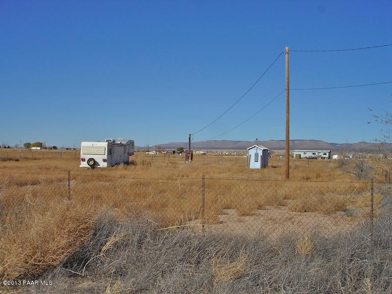 2100 West Santa Fe Road Paulden, AZ 86334 - Photo 2 of 10 DSC08871