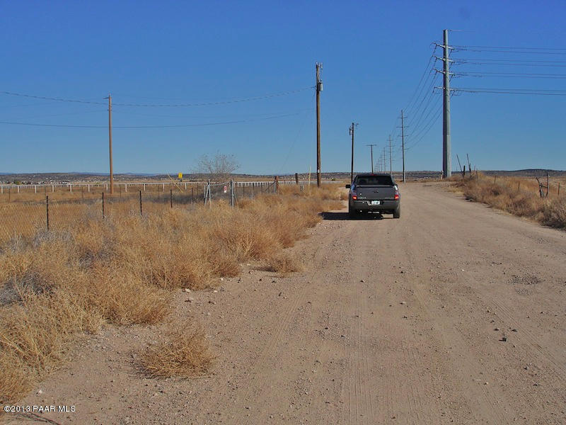 2100 West Santa Fe Road Paulden, AZ 86334 - Photo 6 of 10 DSC08875