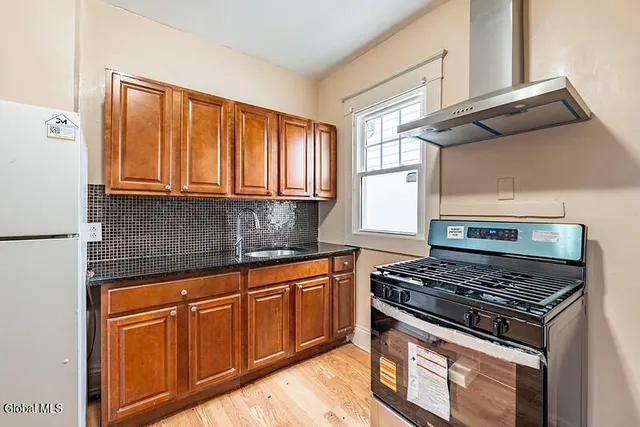 $379,900 | 573 Washington Avenue, Albany, NY 12206