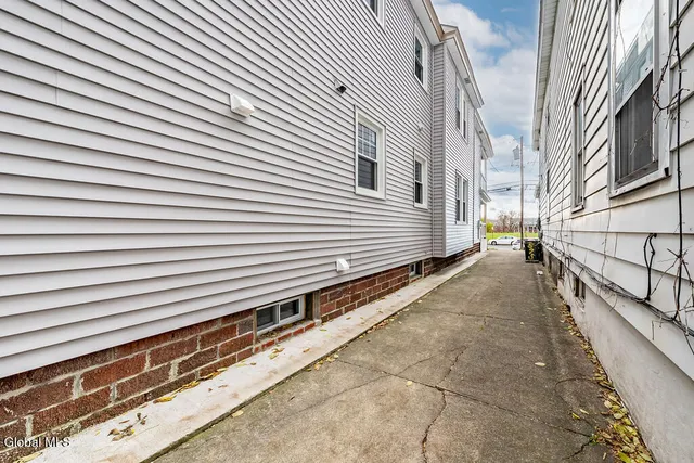 $379,900 | 573 Washington Avenue, Albany, NY 12206