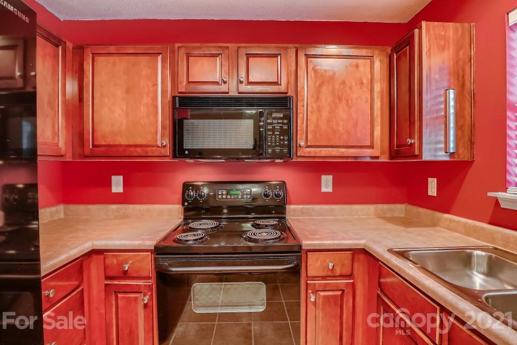 216 Butler Place Fort Mill, SC 29715 - Photo 13 of 33 Gallery Image 13