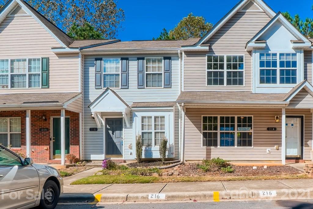 216 Butler Place Fort Mill, SC 29715 - Photo 4 of 33 Gallery Image 4
