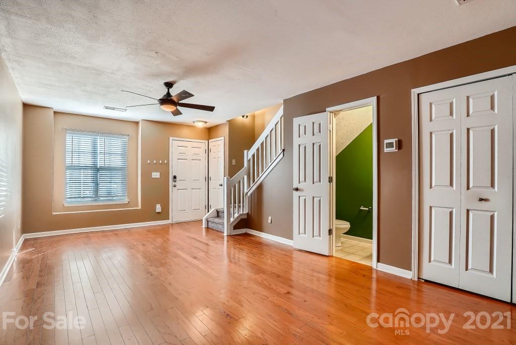 216 Butler Place Fort Mill, SC 29715 - Photo 7 of 33 Gallery Image 7