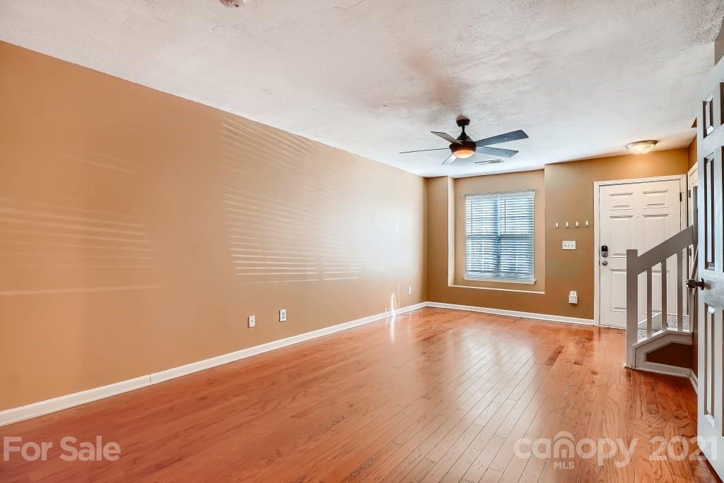 216 Butler Place Fort Mill, SC 29715 - Photo 8 of 33 Gallery Image 8