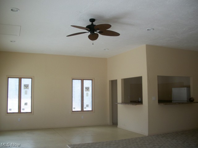 1674 Hubbard Road Hubbard, OH 44425 - Photo 15 of 18 Gallery Image 15