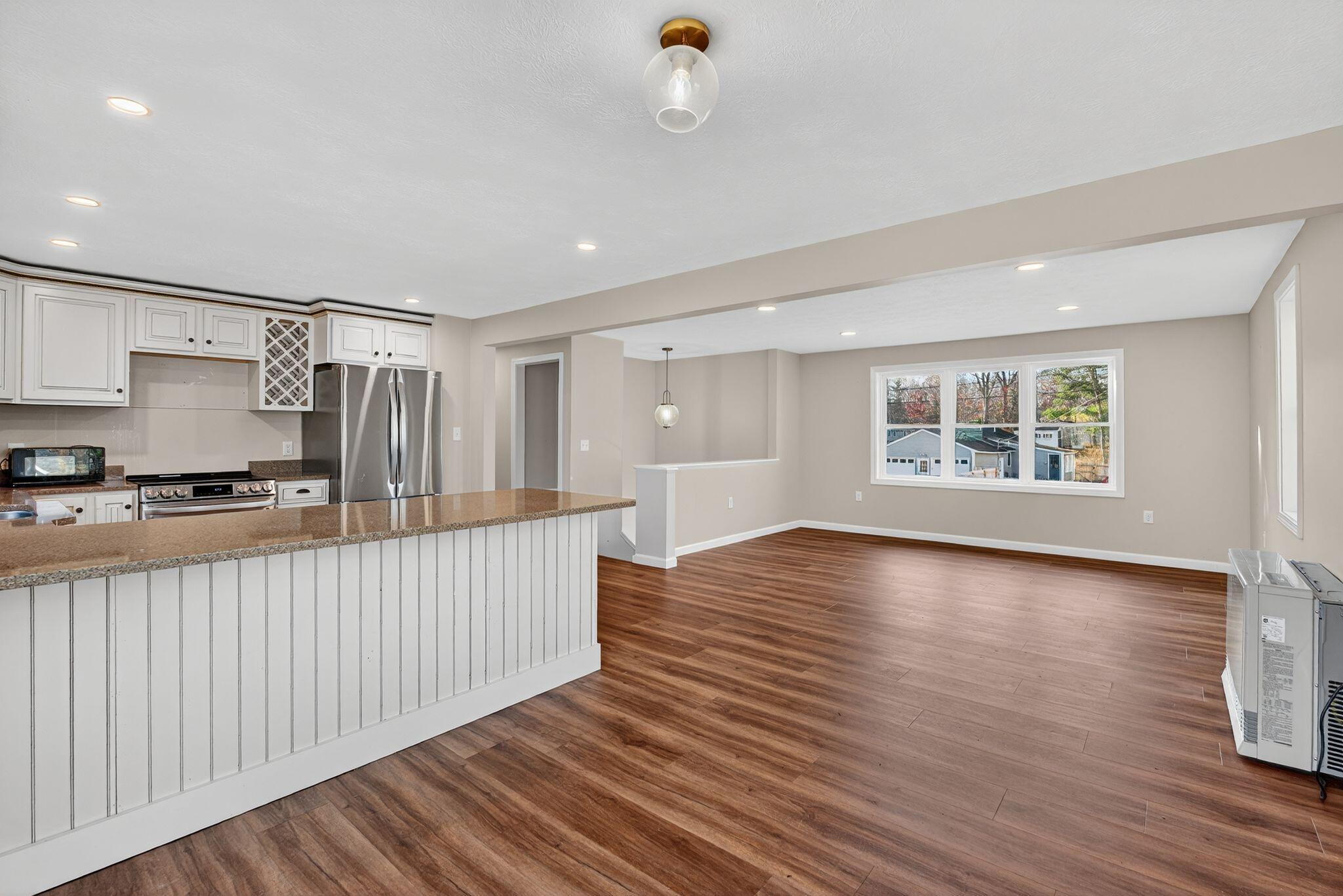 37 Douglas Avenue Saco, ME 04072 - Photo 7 of 39 DSC08428