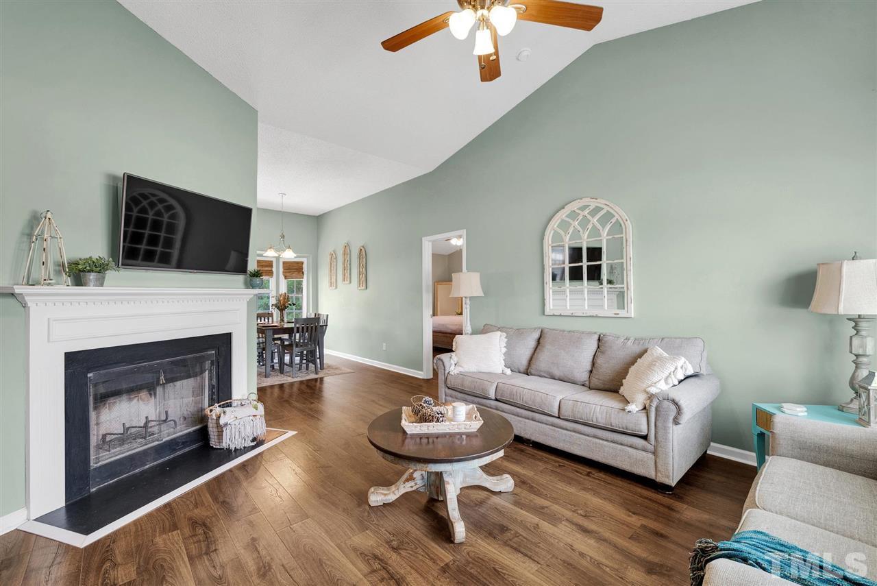 7904 Tobin Place Raleigh, NC 27612 - Photo 3 of 28 Gallery Image 3