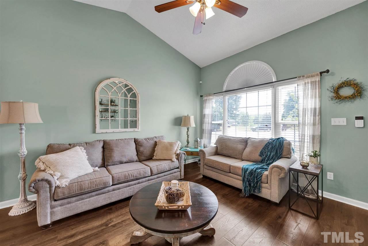 7904 Tobin Place Raleigh, NC 27612 - Photo 5 of 28 Gallery Image 5