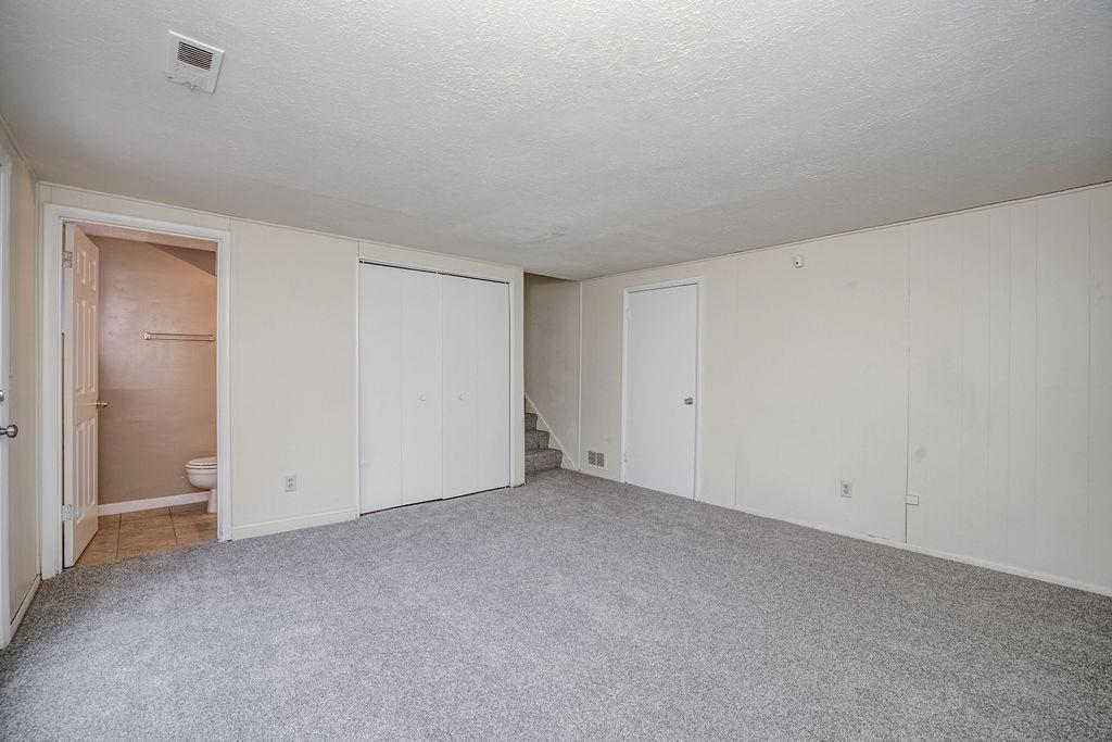 1347 Randomhill Road Cincinnati, OH 45231 - Photo 21 of 39 Gallery Image 21