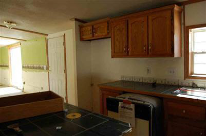 8476 North Webster Road Clio, MI 48420 - Photo 9 of 11 20132978-8.JPG
