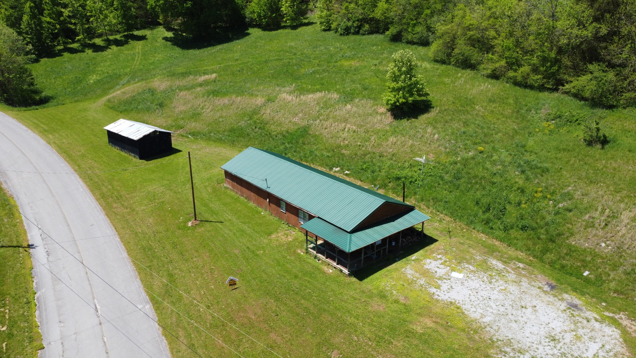 1450 Highway 64 Pulaski, TN 38478 - Photo 2 of 28