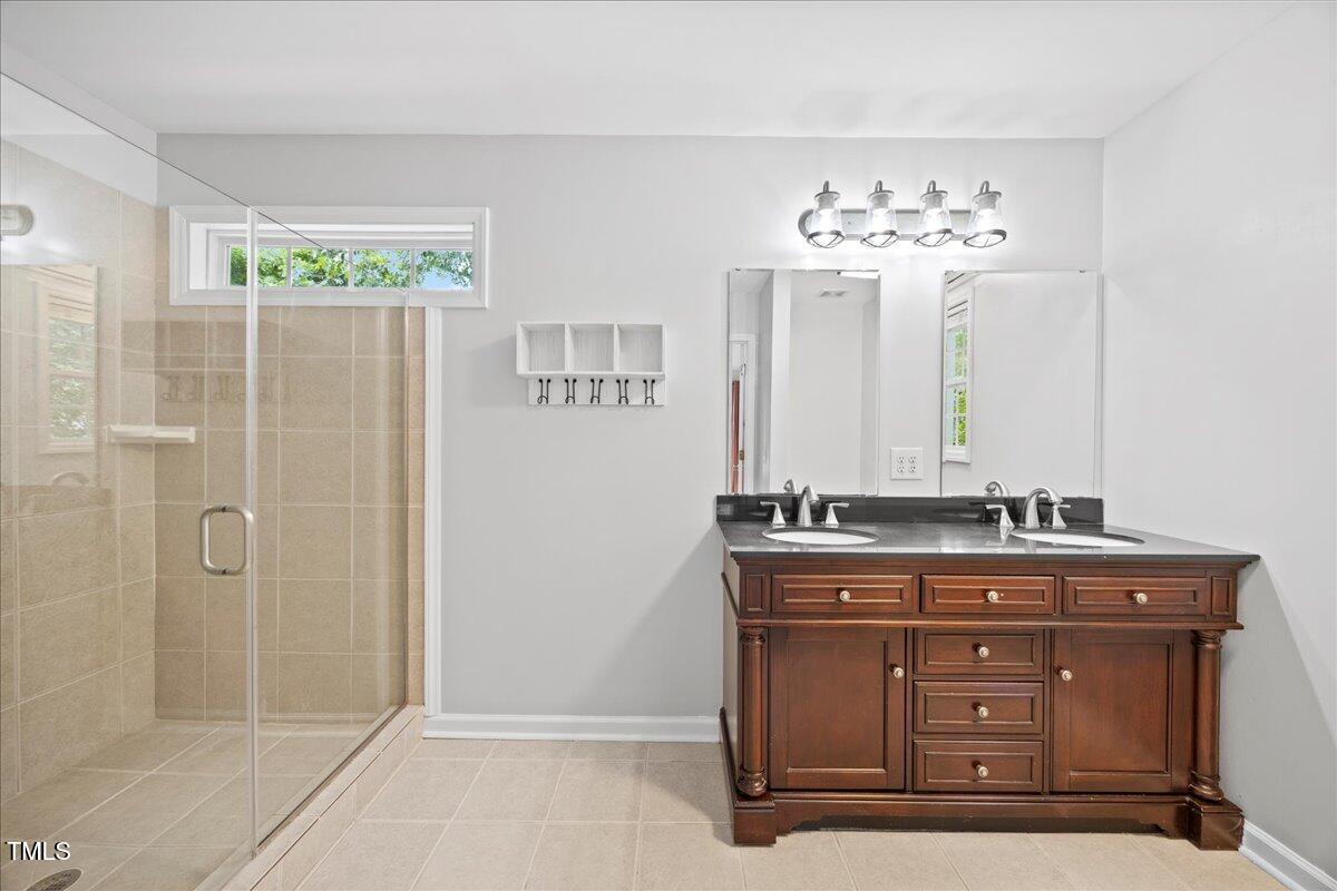 2717 Beehnon Way Raleigh, NC 27603 - Photo 17 of 29 16