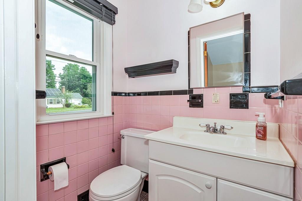 55 Porter Road East Longmeadow, MA 01028 - Photo 16 of 38 Gallery Image 16