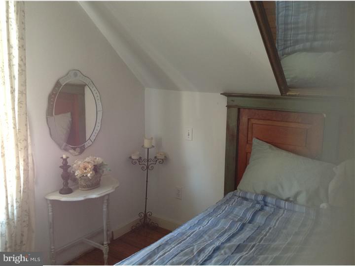 209 Neshaminy Road Croydon, PA 19021 - Photo 8 of 16