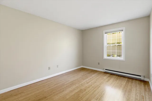 $285,000 | 96 Twin Oaks Terrace, South Burlington, VT 05403