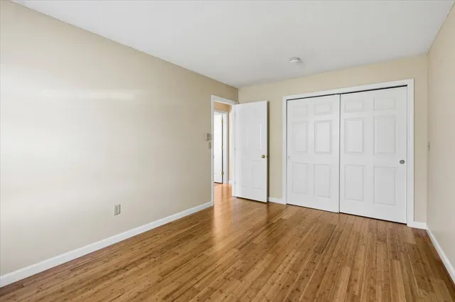 $285,000 | 96 Twin Oaks Terrace, South Burlington, VT 05403