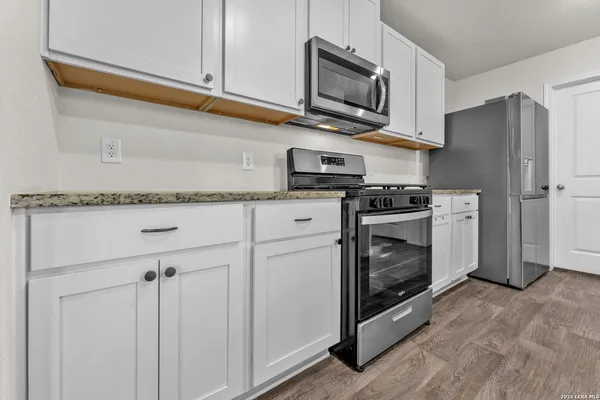 $2,000 | 1045 Pacific Monarch, San Antonio, TX 78253