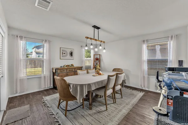 $2,000 | 1045 Pacific Monarch, San Antonio, TX 78253