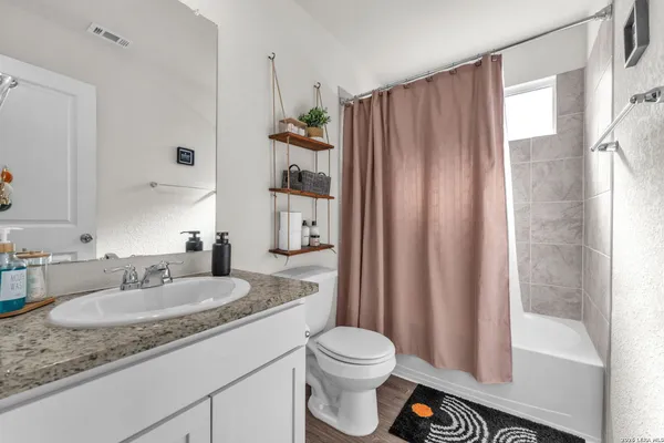 $2,000 | 1045 Pacific Monarch, San Antonio, TX 78253
