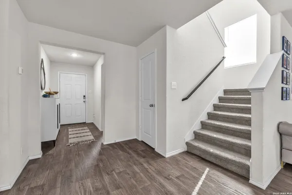 $2,000 | 1045 Pacific Monarch, San Antonio, TX 78253