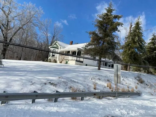 a view of a street in front of house
