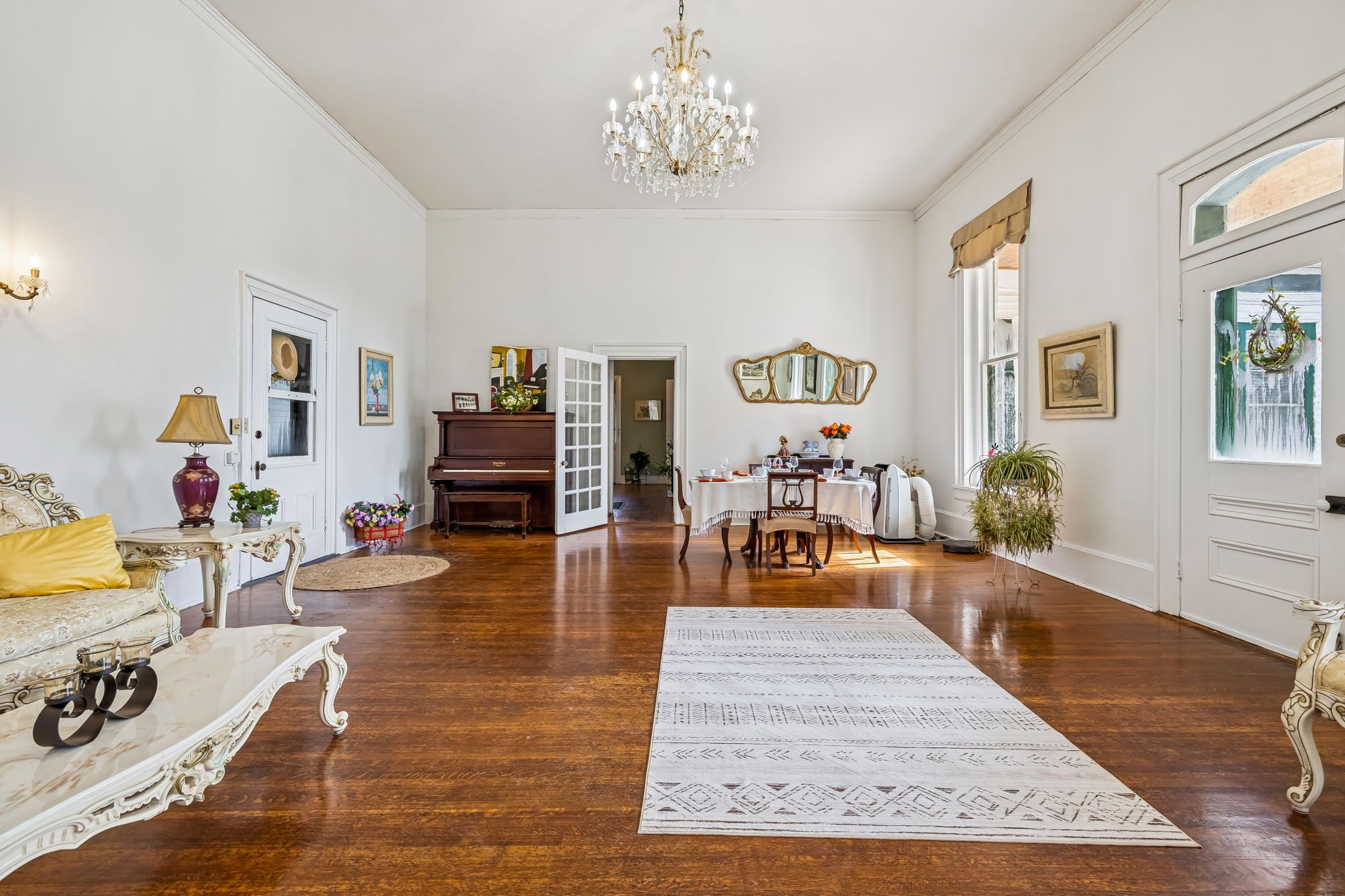 375 Highway 13 Waverly, TN 37185 - Photo 14 of 78 a living room with furniture and wooden floor