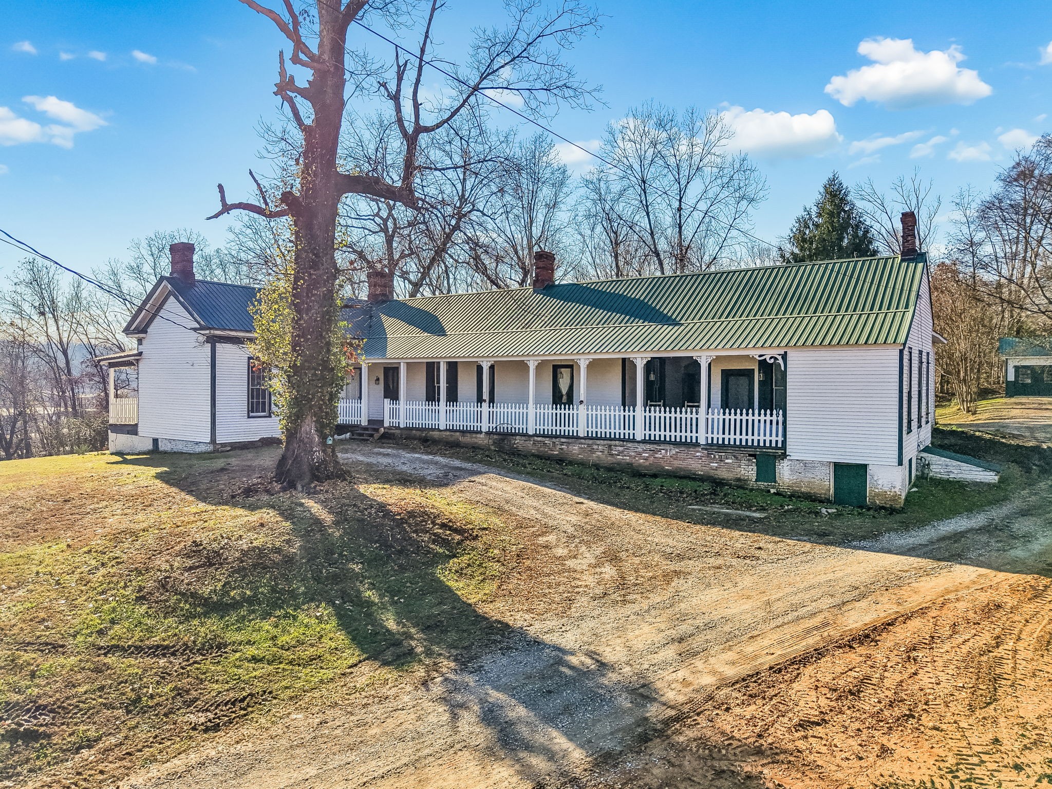 375 Highway 13 Waverly, TN 37185 - Photo 7 of 78 a view of a house with a yard