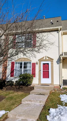$2,400 | 62 Colleen Court, Kendall Park, NJ 08824