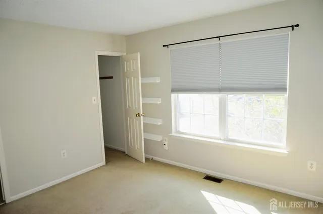 $2,400 | 62 Colleen Court, Kendall Park, NJ 08824