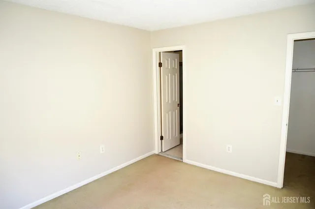 $2,400 | 62 Colleen Court, Kendall Park, NJ 08824