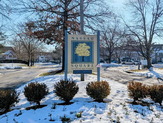 $2,400 | 62 Colleen Court, Kendall Park, NJ 08824