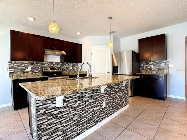 $2,475 | 389 Tanglewood Drive, Davenport, FL 33896