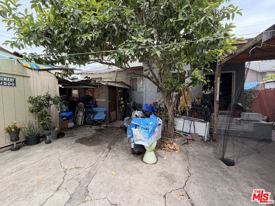 1032 North Ridgewood Place Los Angeles, CA 90038 - Photo 2 of 6