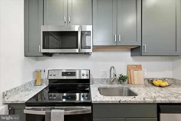 $520,000 | 633 18th Street Northeast, Washington, DC 20002