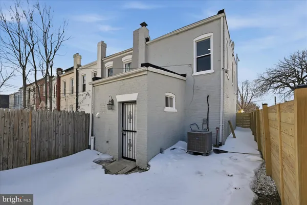 $520,000 | 633 18th Street Northeast, Washington, DC 20002