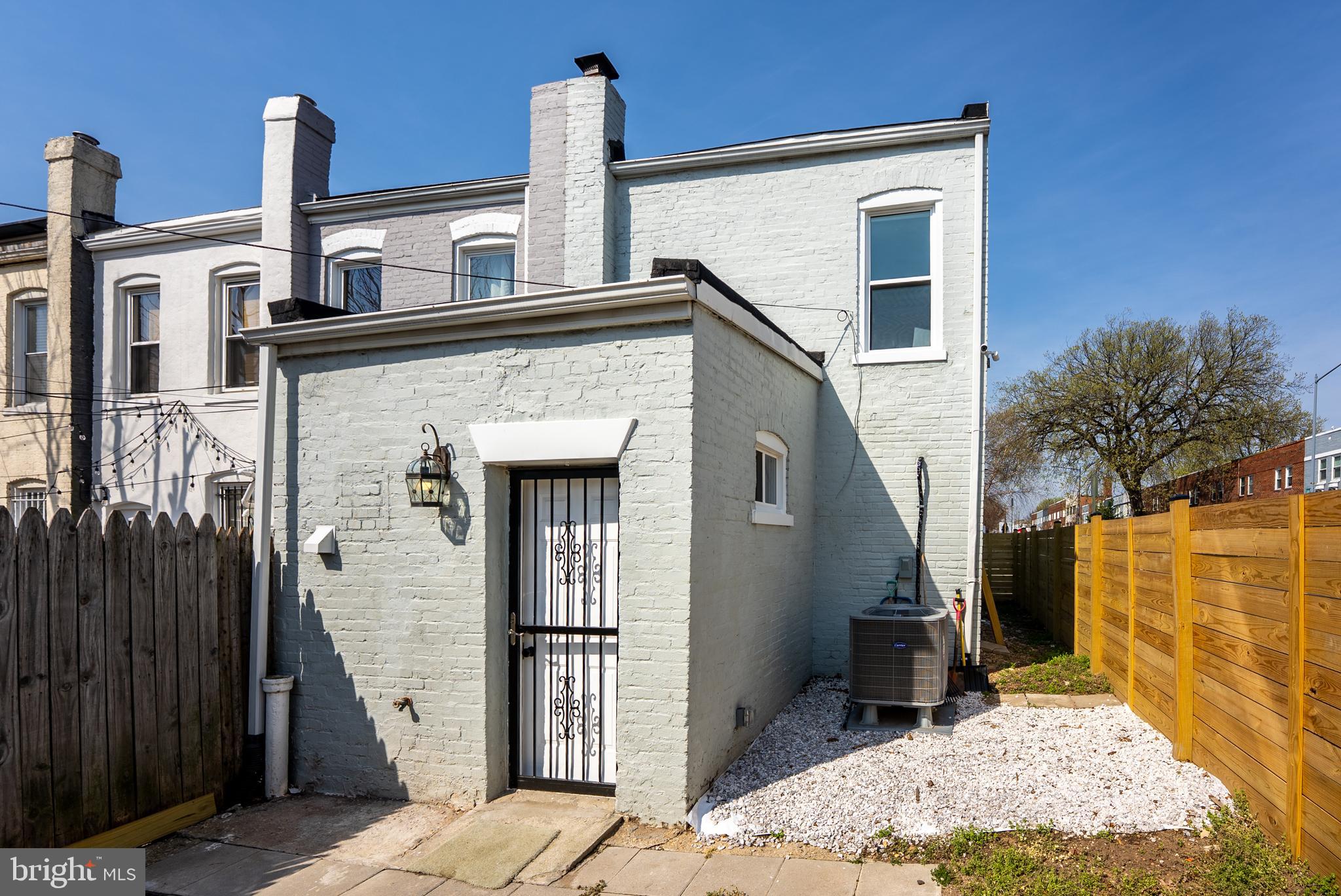 633 18th Street Northeast Washington, DC 20002 - Photo 21 of 30