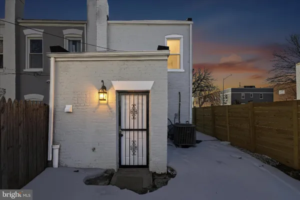 $520,000 | 633 18th Street Northeast, Washington, DC 20002