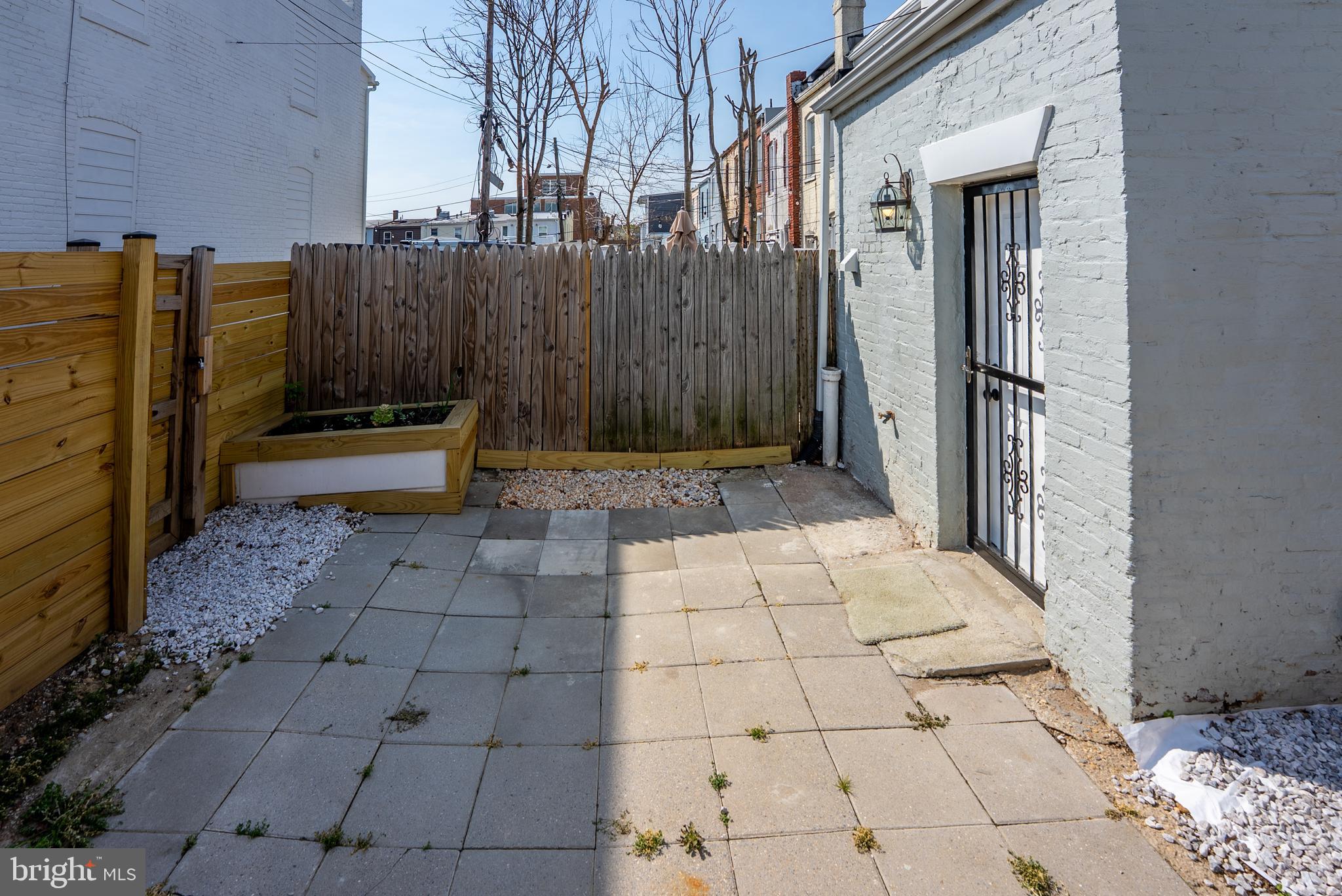 633 18th Street Northeast Washington, DC 20002 - Photo 24 of 30