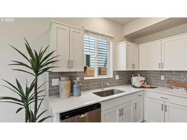 $548,995 | 3626 Southwest Binford Avenue, Gresham, OR 97080