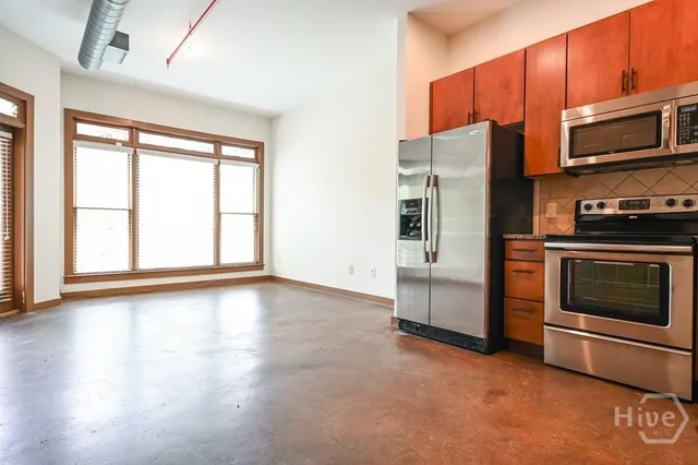 $1,350 | 250 Martha Drive, Unit 304, Athens, GA 30606