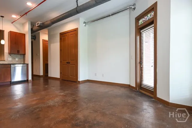 $1,350 | 250 Martha Drive, Unit 304, Athens, GA 30606